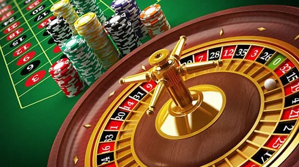 A diverse collection of PhDream casino games including slot machines, roulette, and sports betting interface.